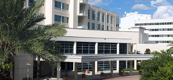 Medical facility with palm trees